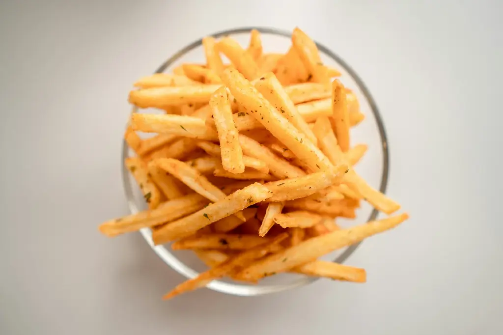 unsplash_lpsbMRRqMQw_masala fries.webp