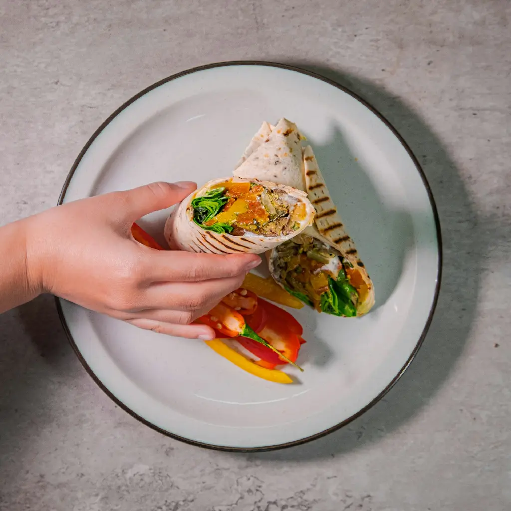 unsplash_ODHfDX3eFdg_classic veg wrap.jpg.jpg.webp